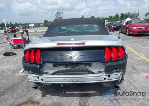 2018 Ford Mustang Ecoboost Premium из США, поврежденный, VIN 1FATP8UH5J5132883